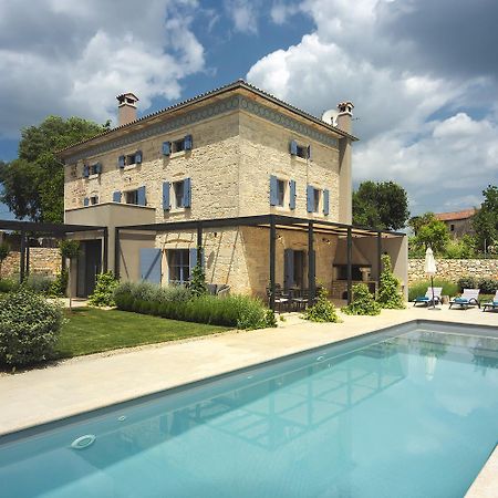 Villa Pi For 8 People In Central Istria With Heated Pool & Large Garden Tinjan Exterior foto