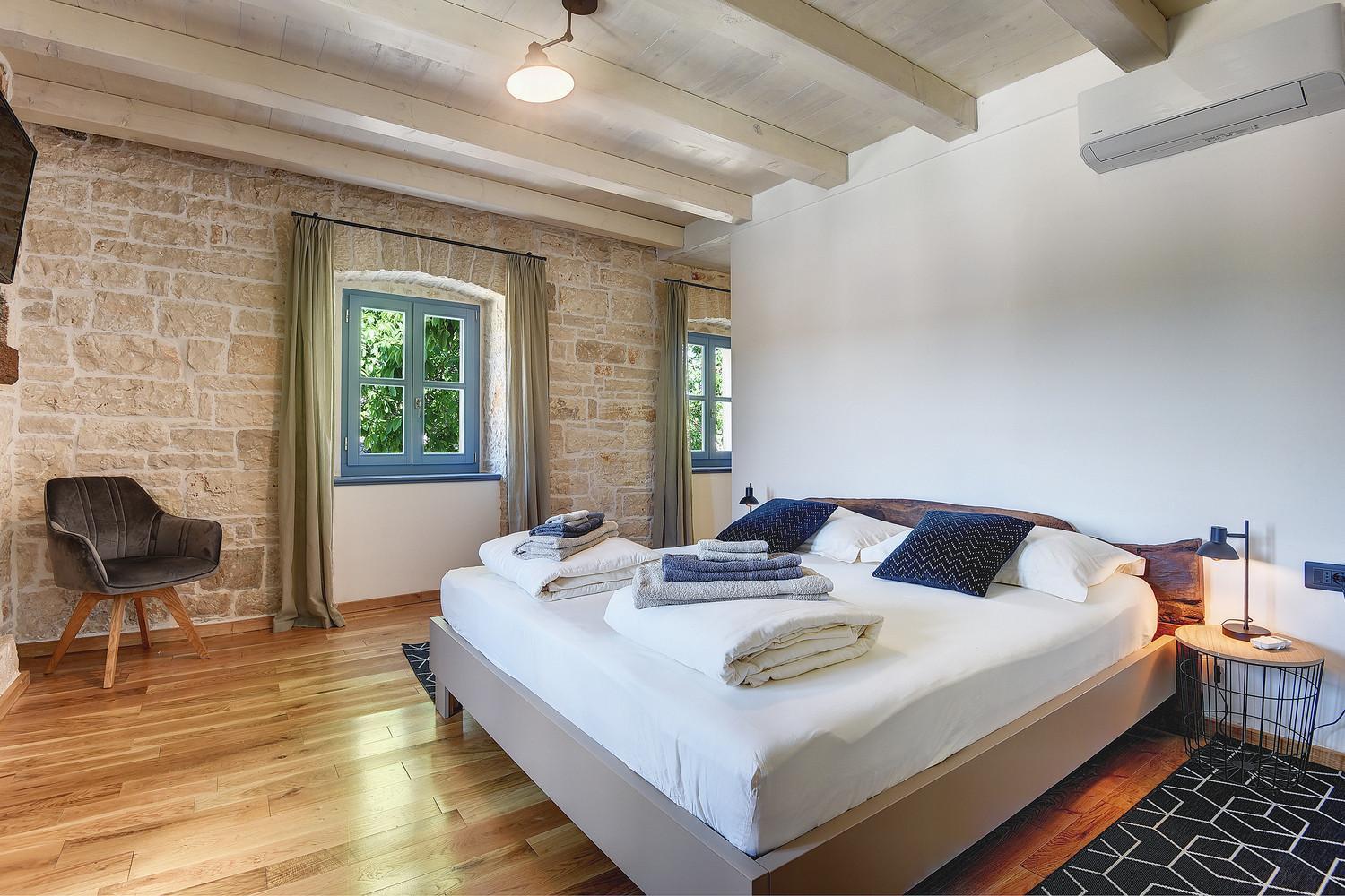 Villa Pi For 8 People In Central Istria With Heated Pool & Large Garden Tinjan Exterior foto