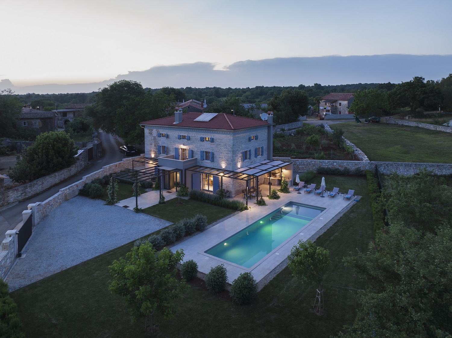Villa Pi For 8 People In Central Istria With Heated Pool & Large Garden Tinjan Exterior foto