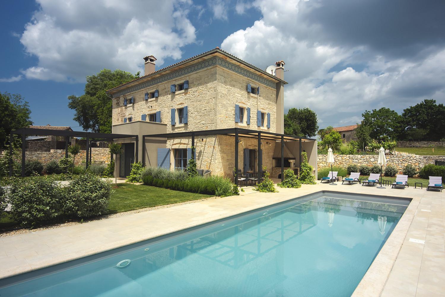 Villa Pi For 8 People In Central Istria With Heated Pool & Large Garden Tinjan Exterior foto